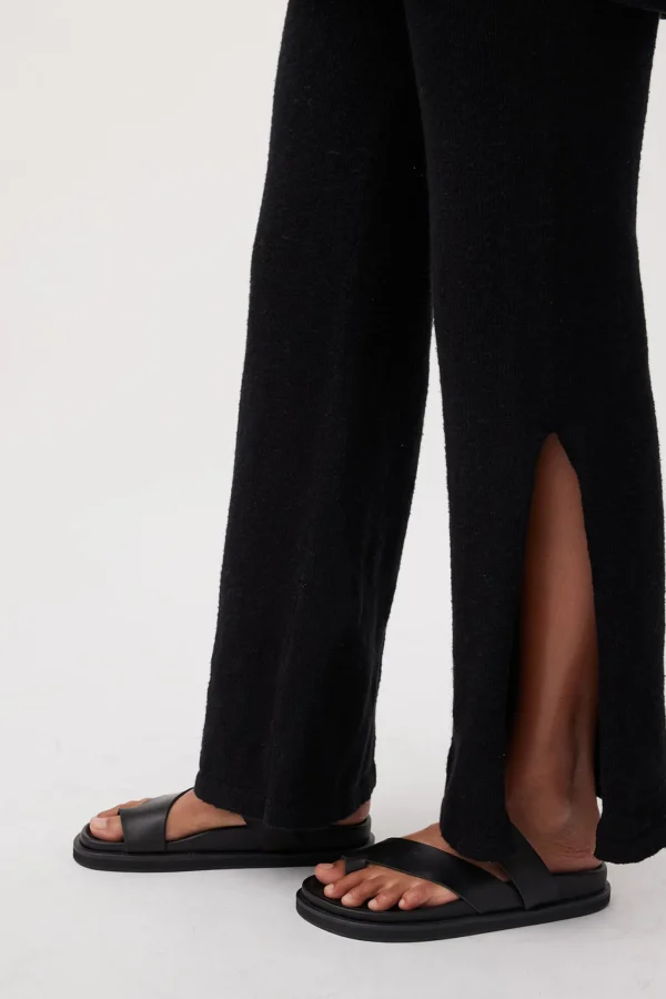ARCAA Emma Pant - Black
