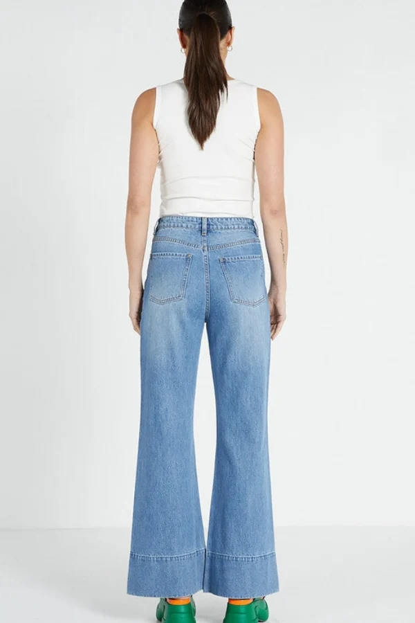 Bohemian Traders Flared Jean - Light Blue