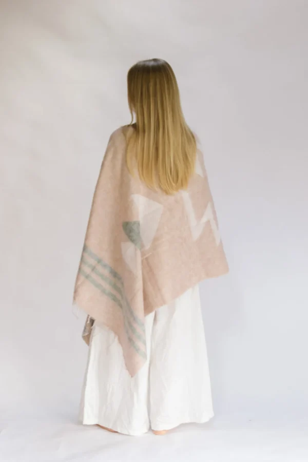 Hobo & Hatch Aztec Poncho- Vanilla