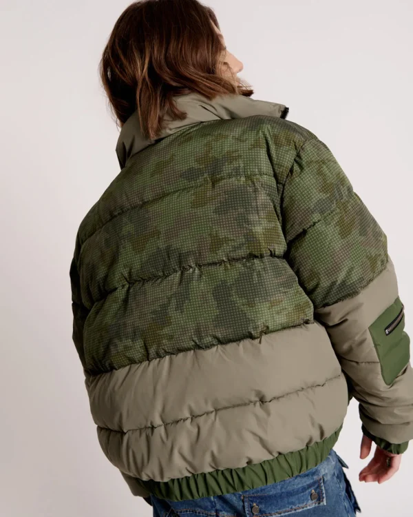 One Teaspoon Dirtee Love Camo Puffa Jacket - Khaki